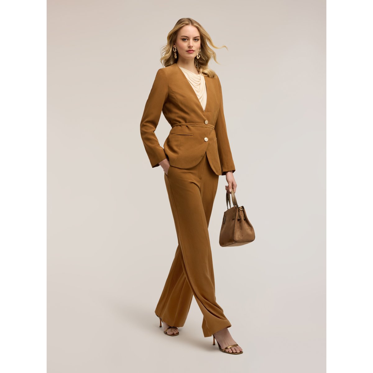 Veste sans col avec ceinture marron, MOTIVI