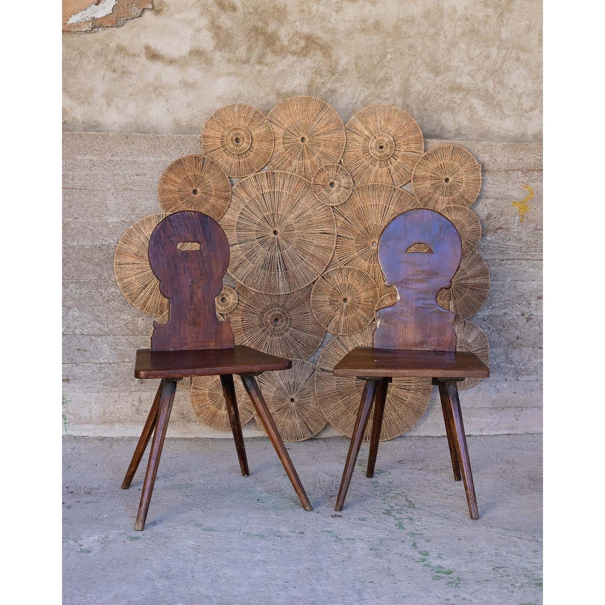 Paire de chaises alsaciennes Claude N°1573 - Bon état bois foncé, DEBONGOUT
