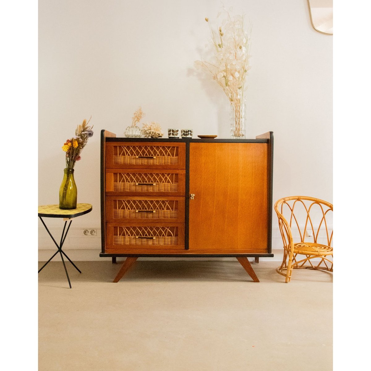 Commode en rotin tressé Olga N°431 - Bon état bois foncé, DEBONGOUT
