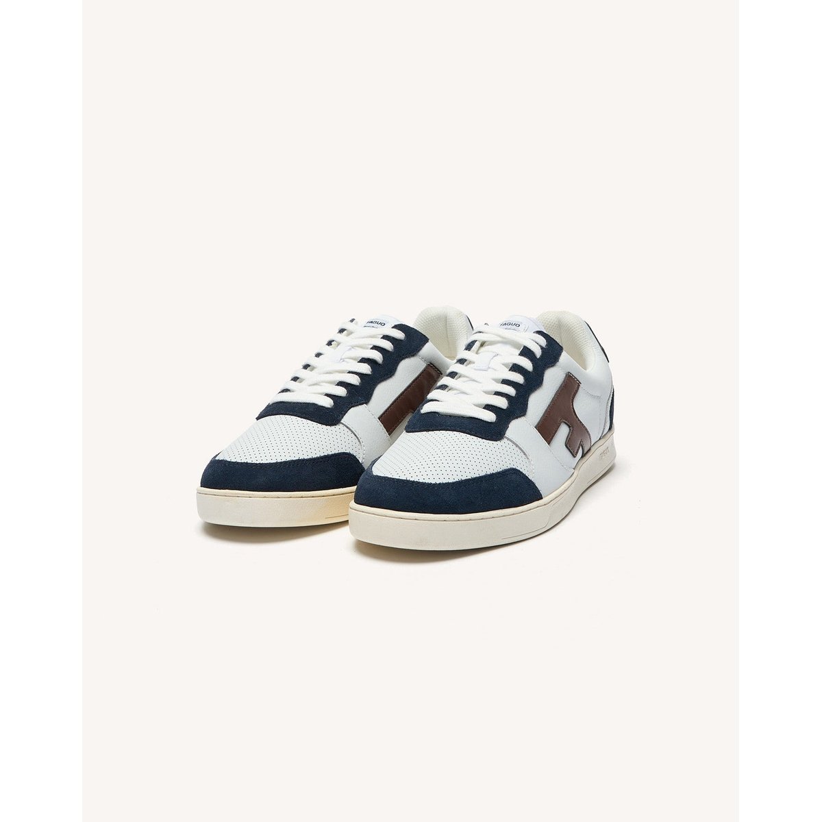 Baskets basses cuir suede HAZEL blanc et bleu marine, FAGUO