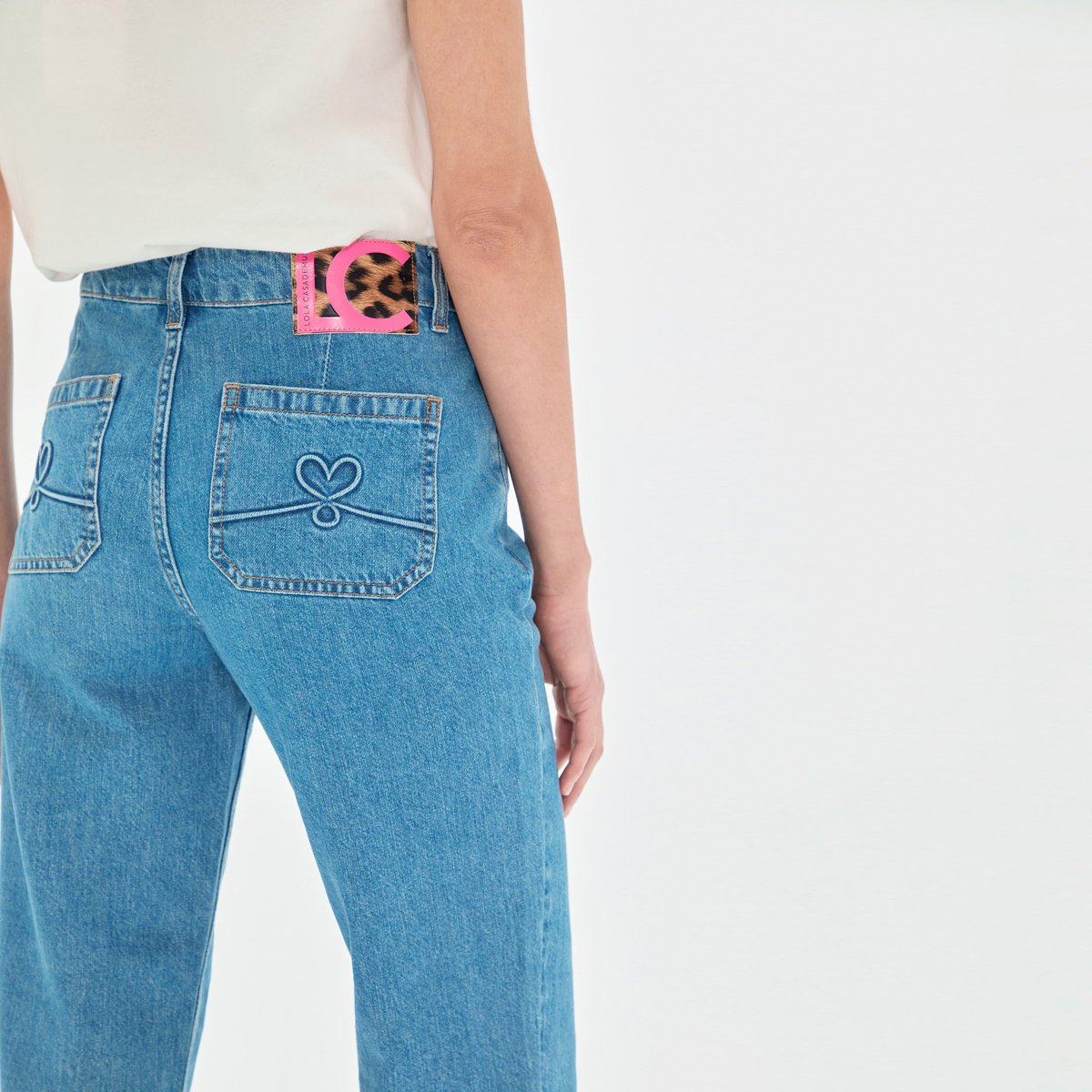 Jean droit à détails brodés denim, LOLA CASADEMUNT