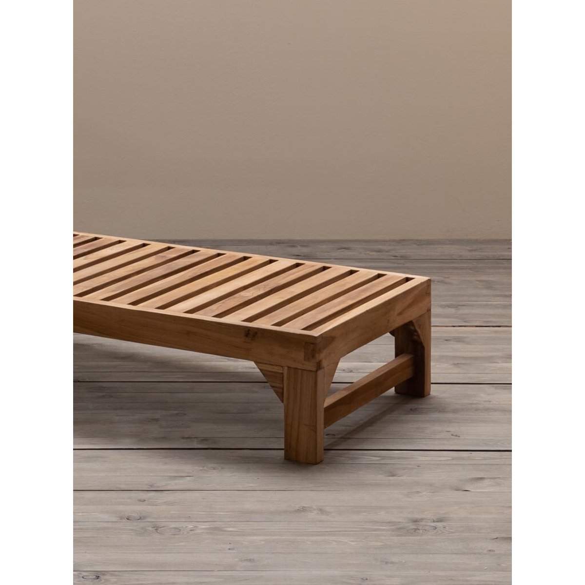 Chaise longue en teck TIRAMA bois clair, CHEHOMA