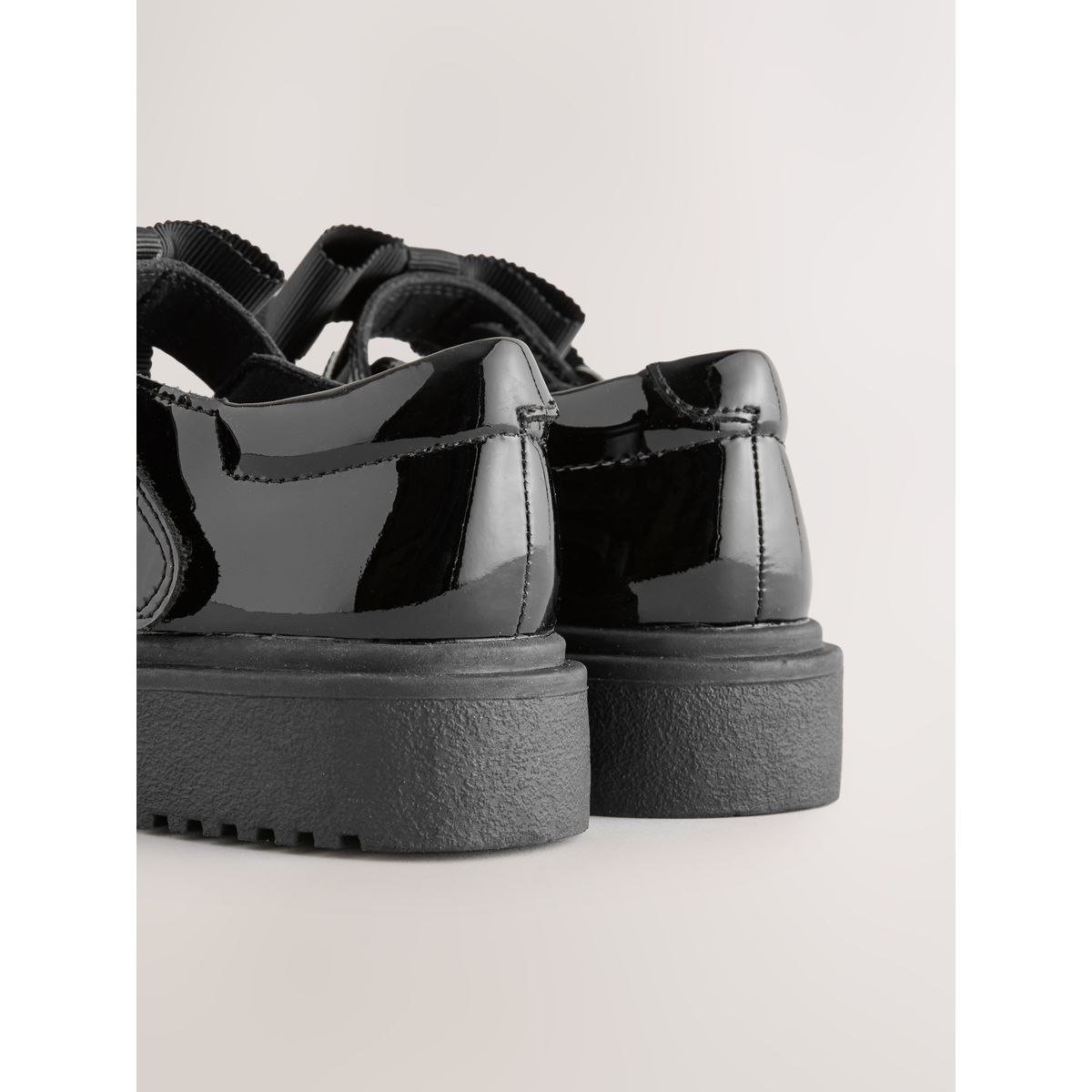 Babies en cuir à semelle épaisse avec nœud noir, NEXT