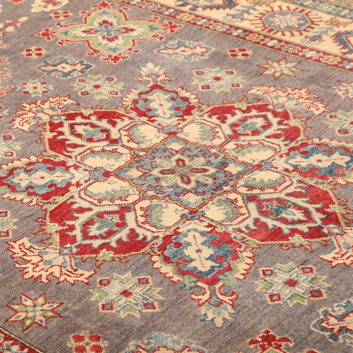 Tapis salon traditionnel, noué main en laine, KAZAK CO 65 gris, beige, rouge, UN AMOUR DE TAPIS