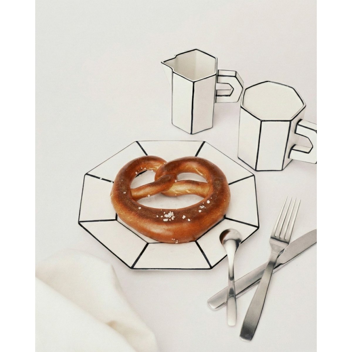 Cruche à lait en porcelaine Carte Blanche blanc, SERAX