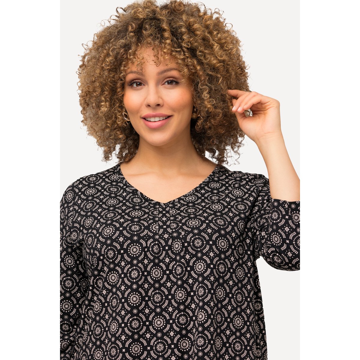 T-shirt à ligne en A noir, ULLA POPKEN
