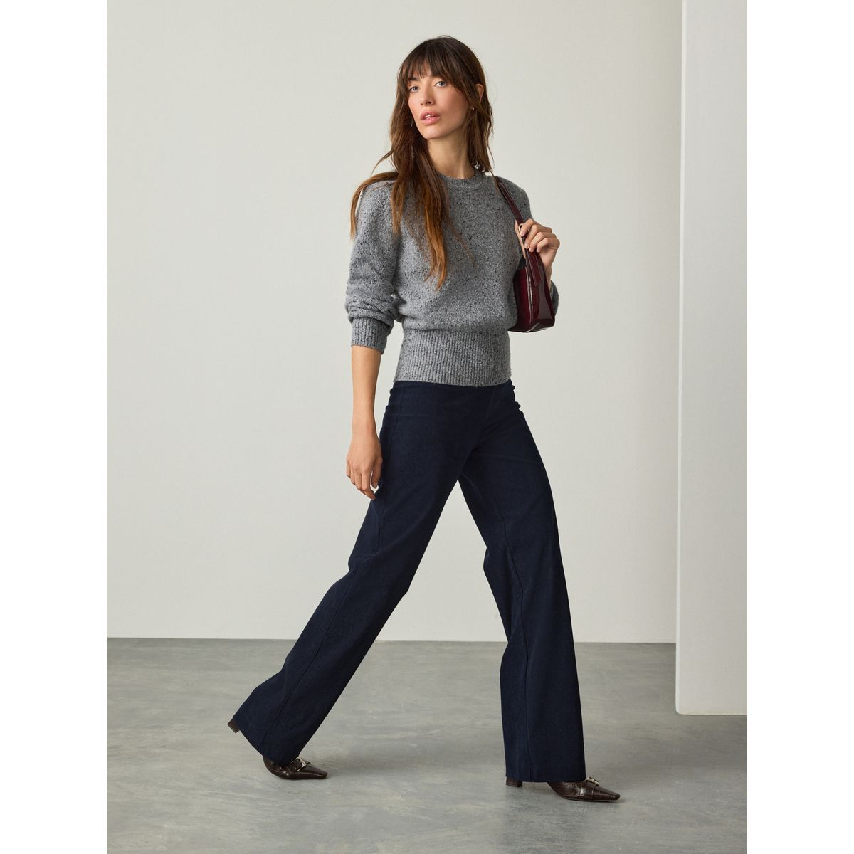 Pantalon large en velours côtelé lissant bleu marine, NEXT
