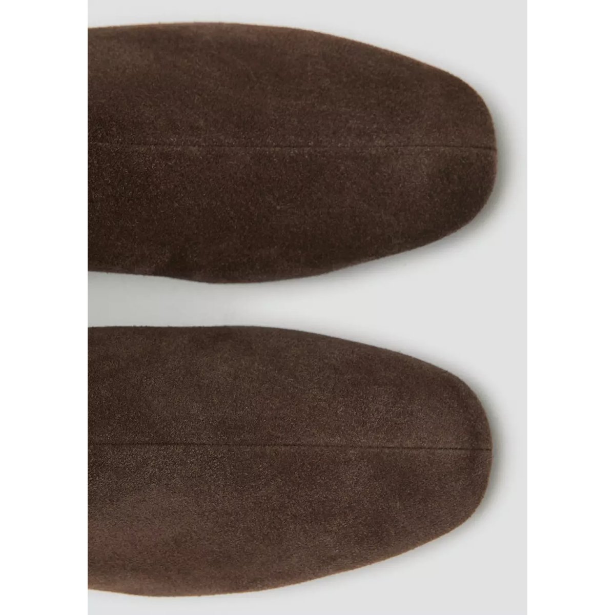 Bottines en daim bout rond chocolat, MANGO