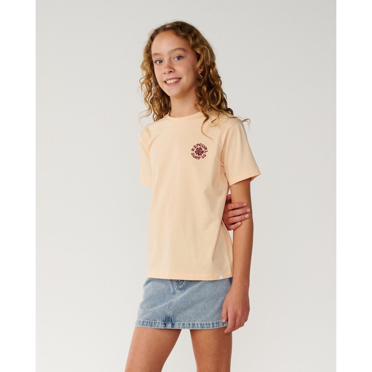T-shirt enfant à manches courtes PARTY WAVE light apricot, RIP CURL