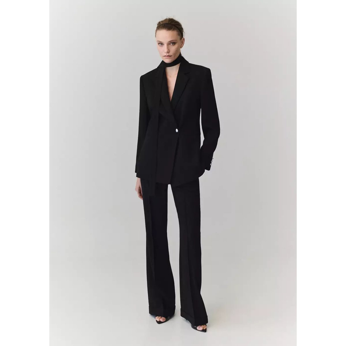 Pantalon flare coutures noir, MANGO