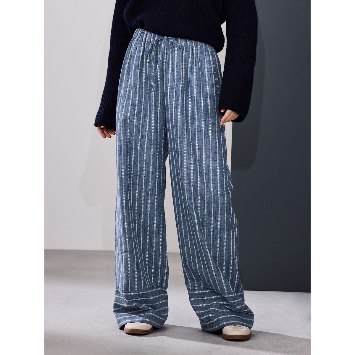 Pantalon large à enfiler effet froissé rayures bleues, NEXT