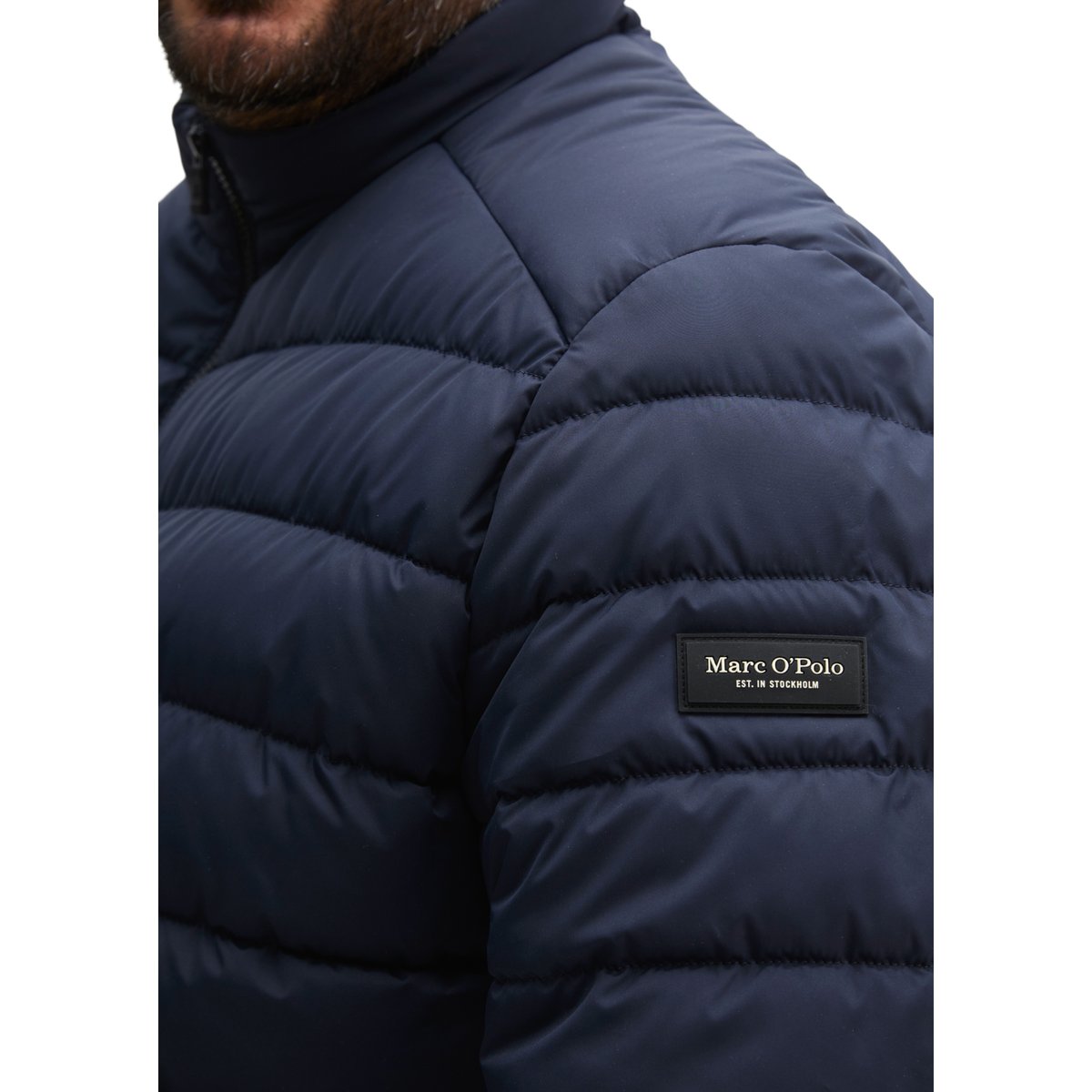 Veste matelassée regular en qualité légère et imperméable bleu foncé, MARC O'POLO