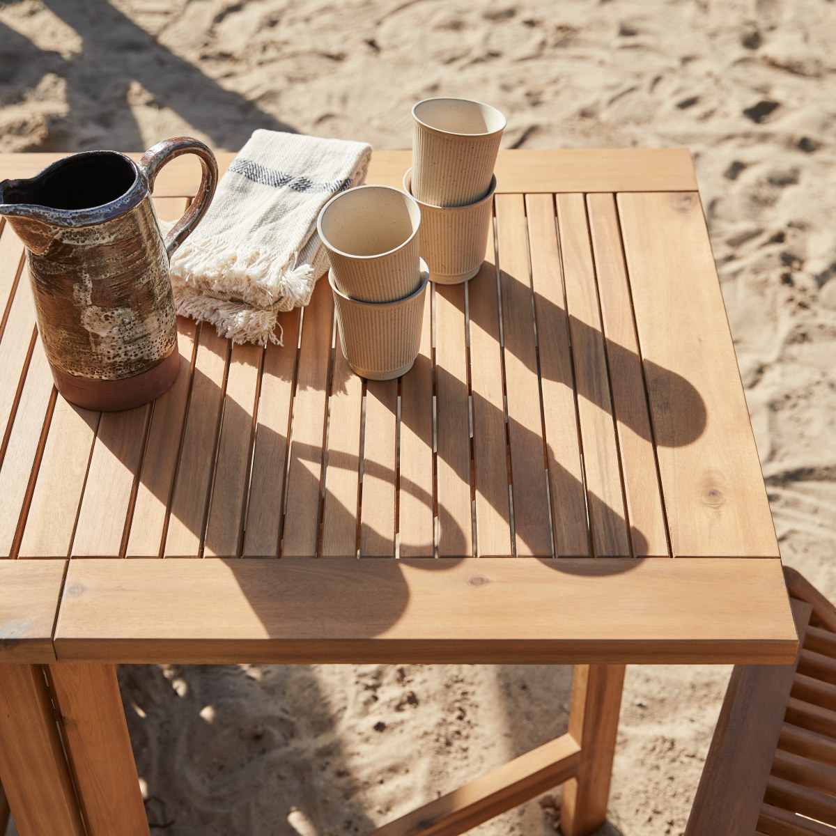 Ensemble table et chaises de jardin en Acacia massif, CAPRI marron, TIKAMOON