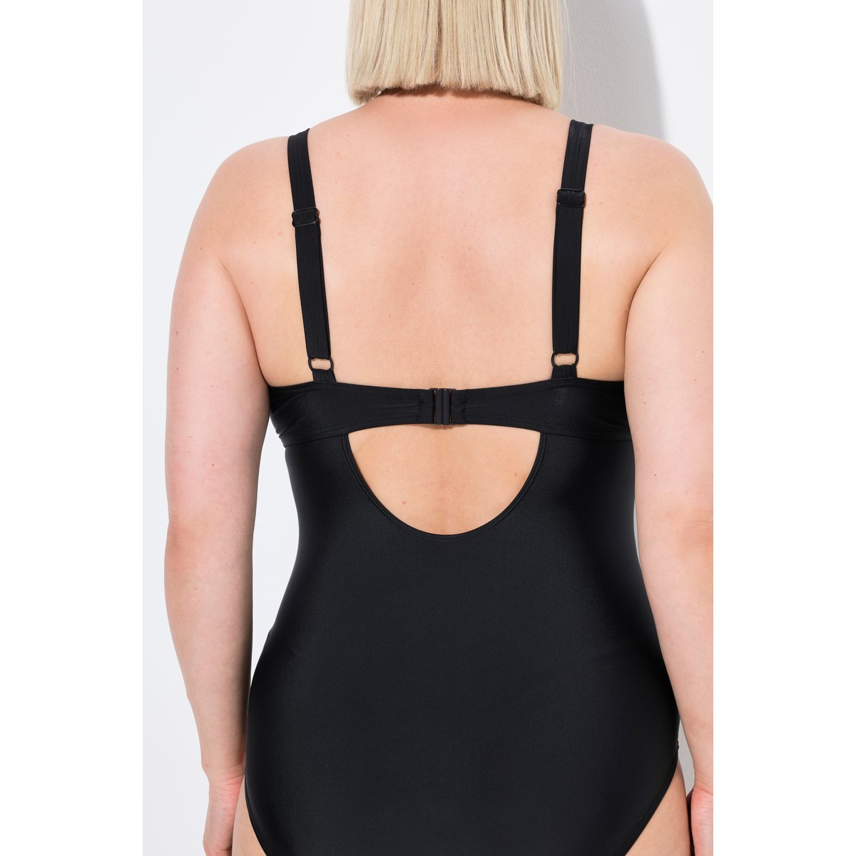Maillot de bain à bonnets souples. Bretelles noir, ULLA POPKEN