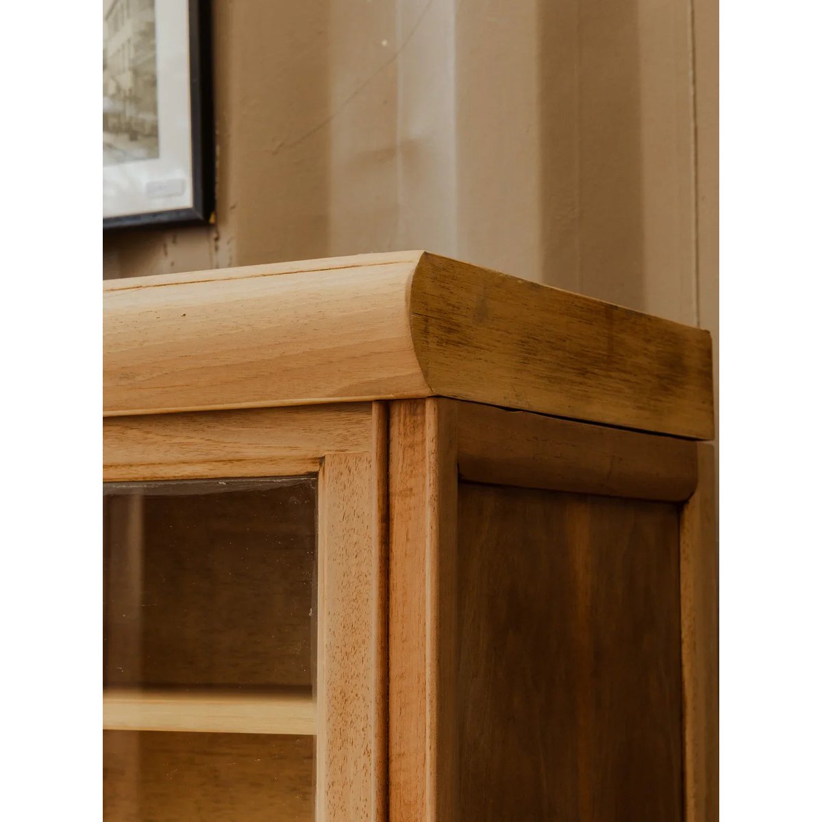 Vitrine en bois Victoria N°201 - Bon état bois clair, DEBONGOUT