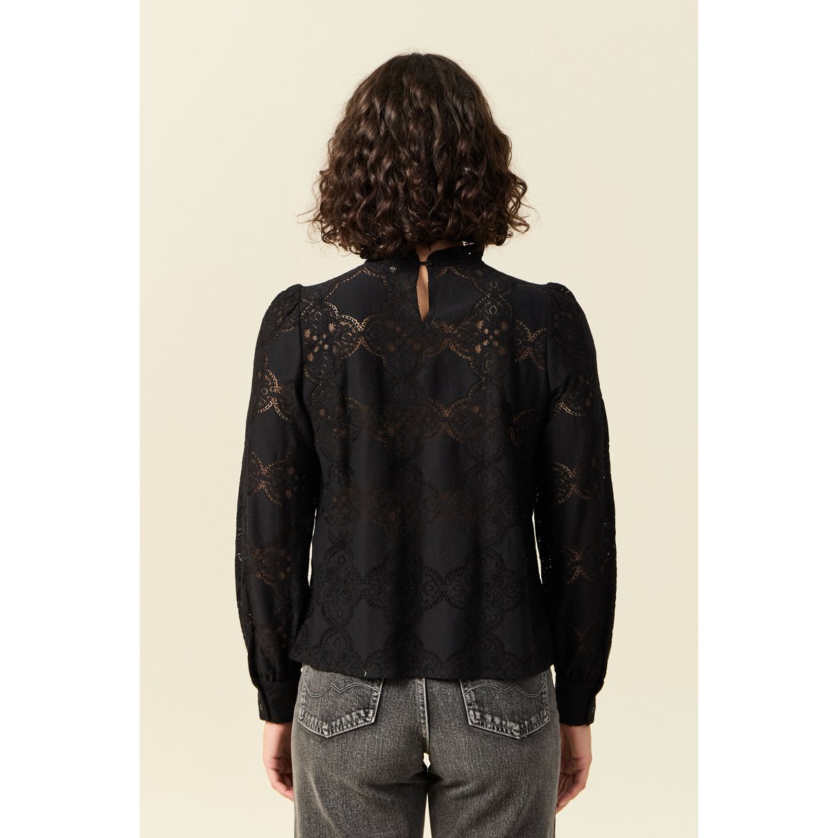 Blouse cintrée dentelle manches longues noir, BONOBO