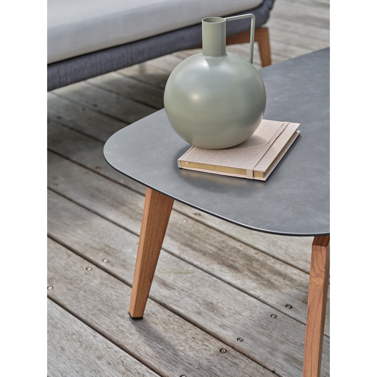 Salon de jardin bas 5 places - MYNTA marron, REMARQUABLE