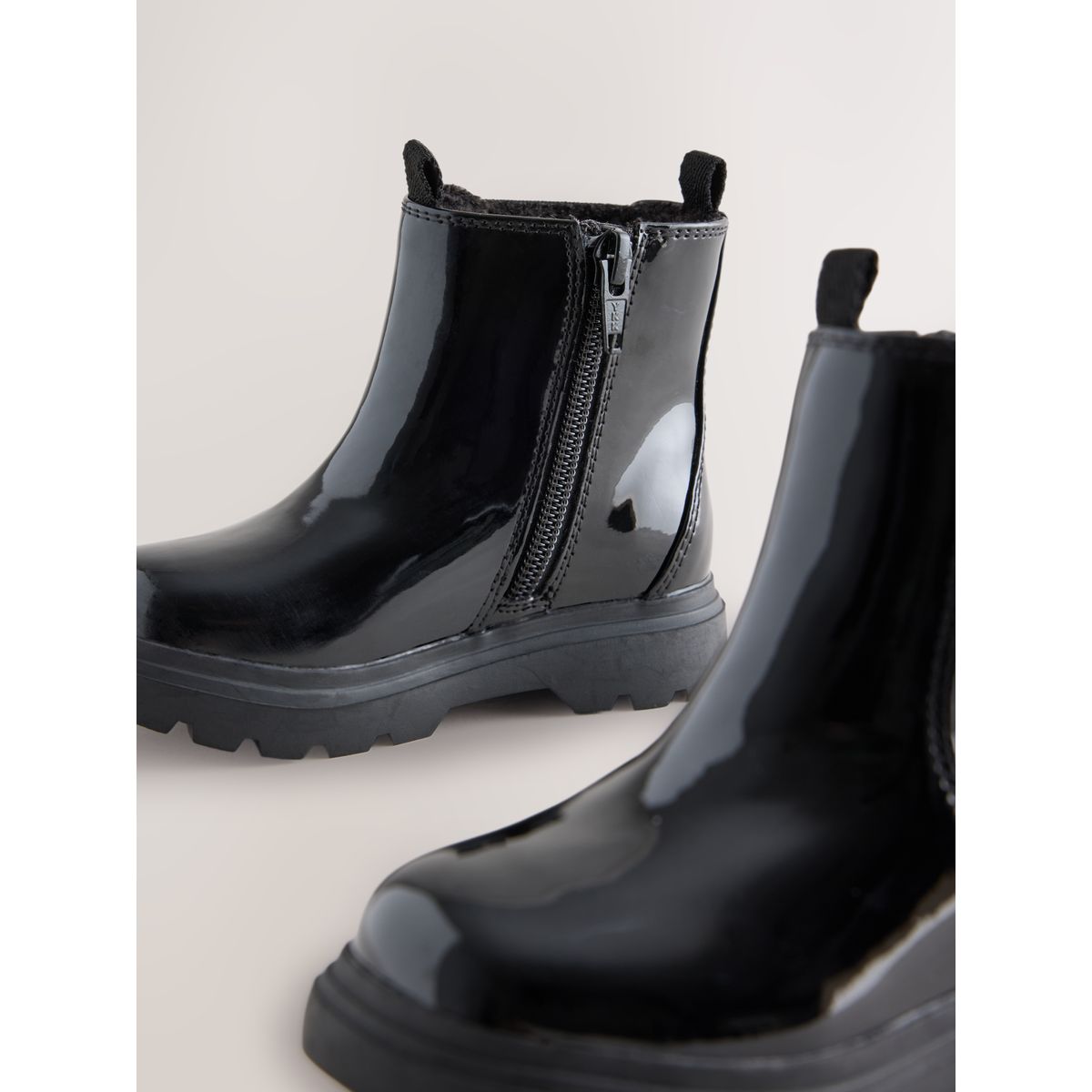 Bottines chelsea avec semelle épaisse noir, NEXT