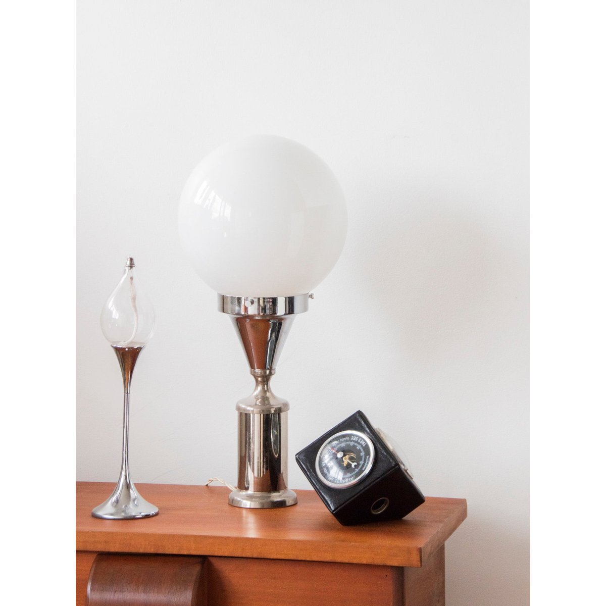 Grande lampe en métal et verre Julia N°509 - Bon état argenté, DEBONGOUT