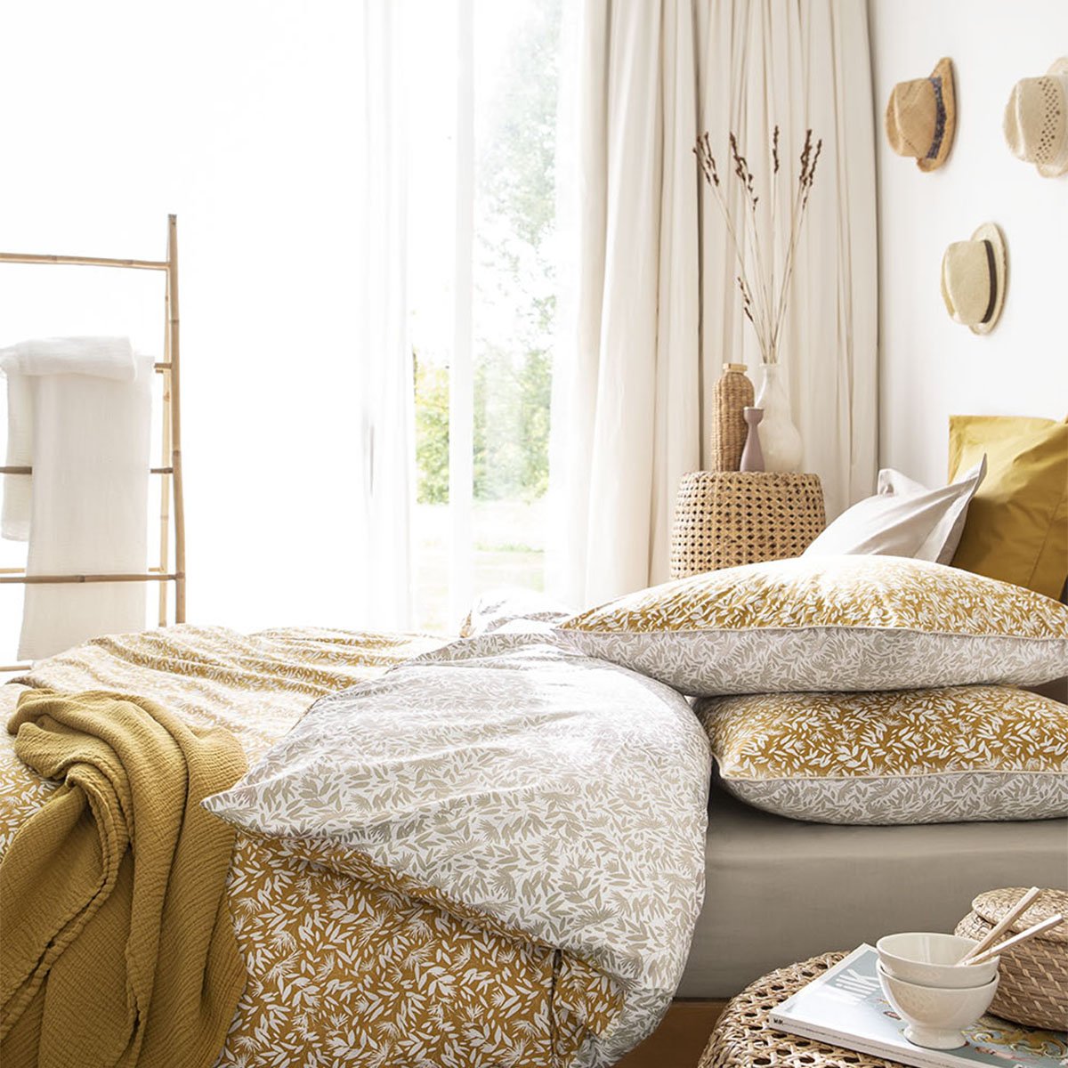Parure de lit imprimée en percale de coton, taies carrées, OMBRAGE ocre / lin, ESSIX