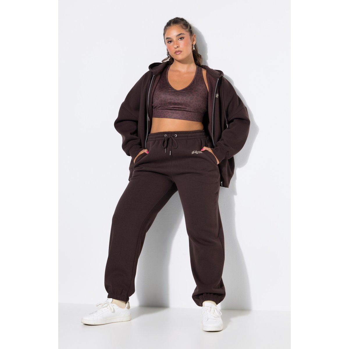 Pantalon de jogging, jambes larges, molleton marron acajou, STUDIO UNTOLD