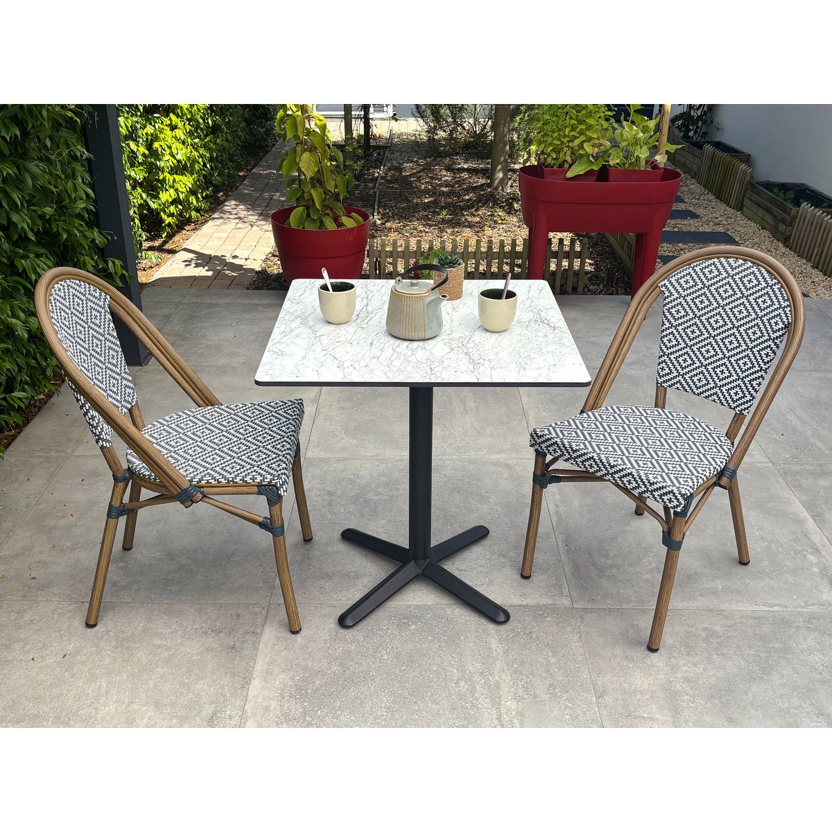 Ensemble repas de jardin en acier et plateau en HPL BISTRO bleu marine, DCB GARDEN