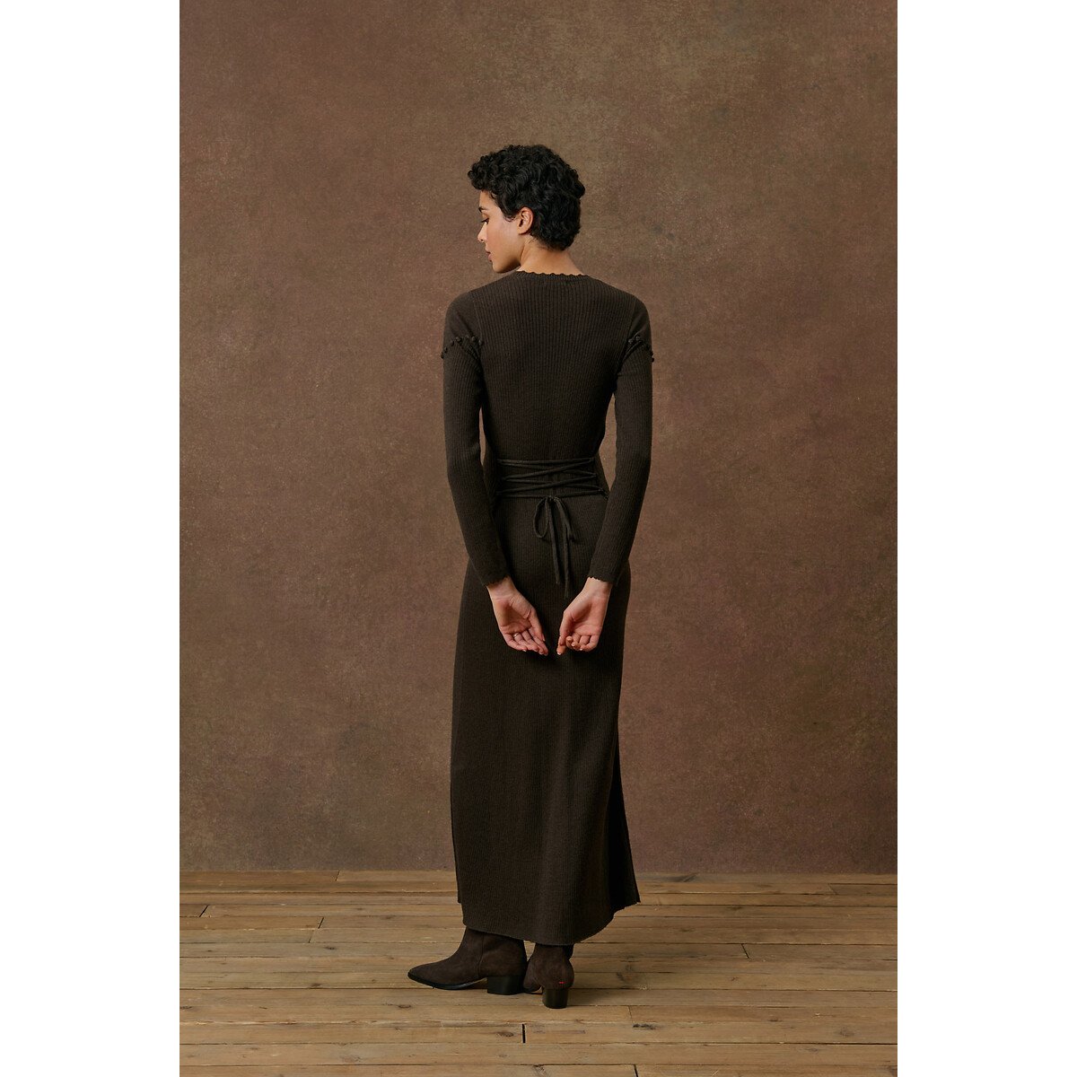 Vestido comprido em mistura de lã bordado, BRYGIDA chocolate, LOUISE MISHA