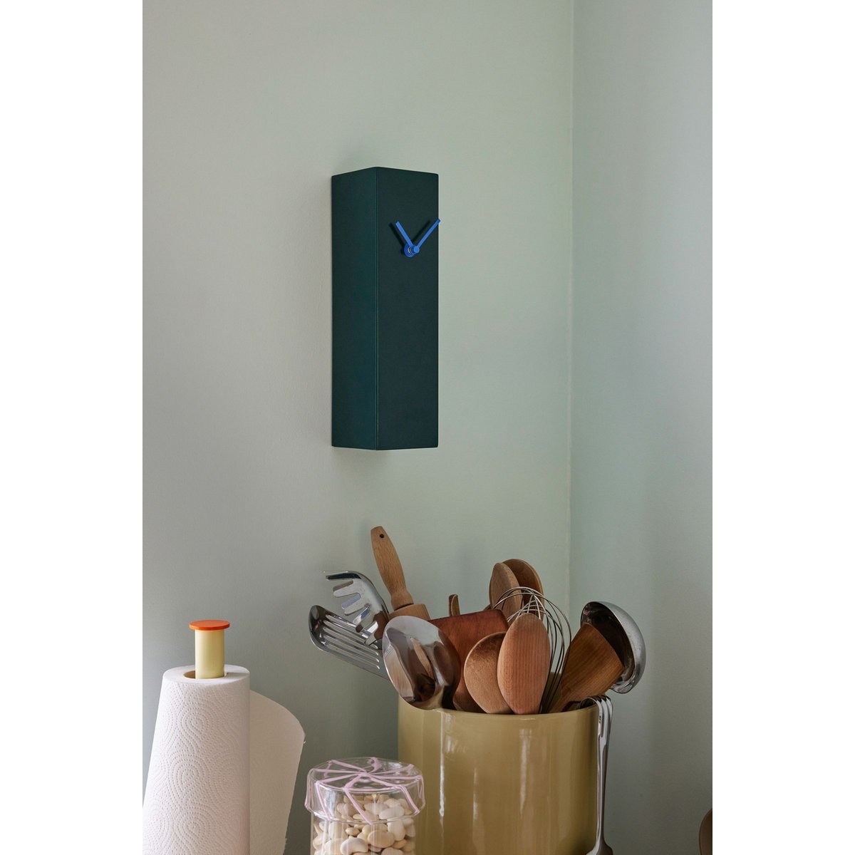 Horloge en fer HOUR vert, HUBSCH