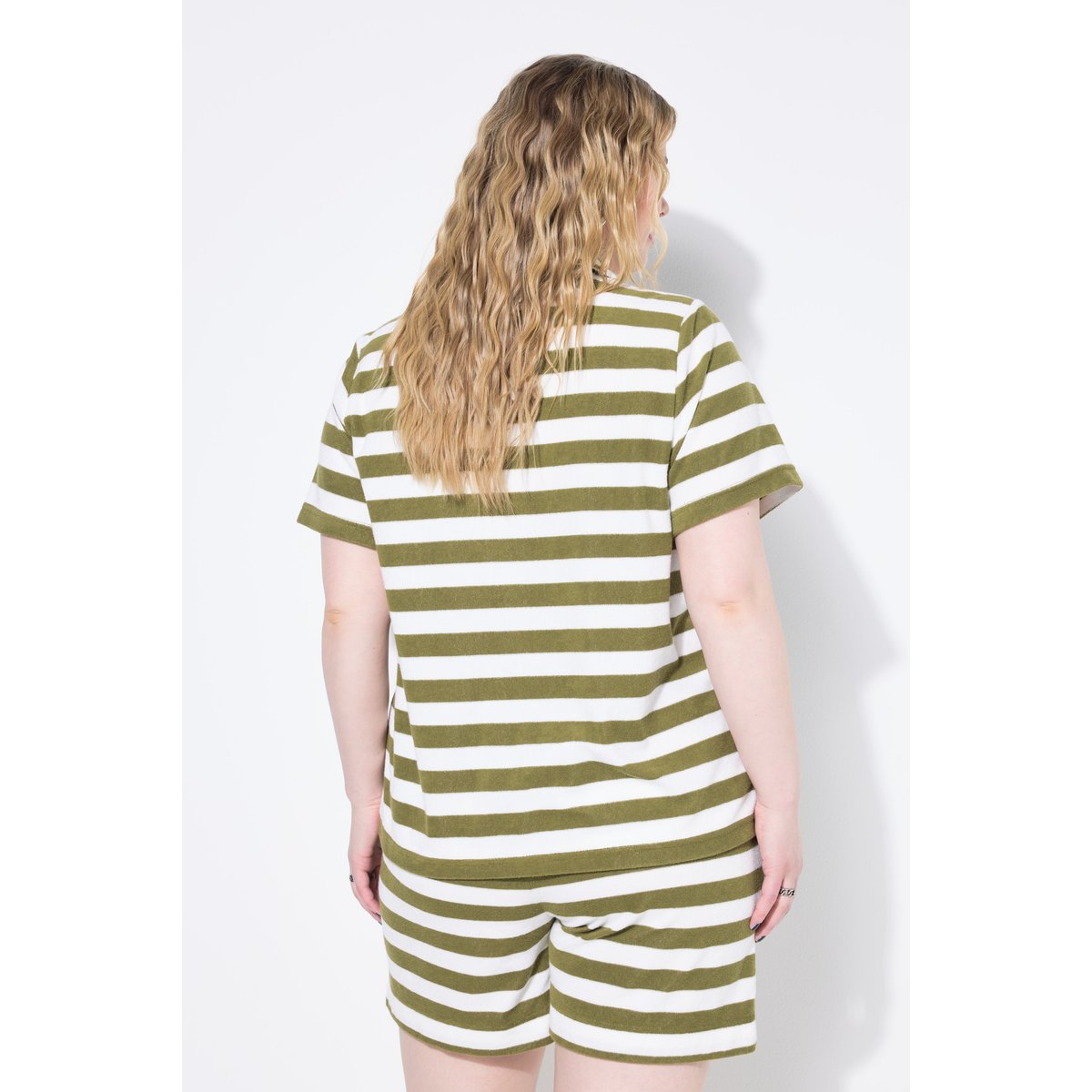 Pyjama deux pièces à rayures, coupe oversize vert mousse, STUDIO UNTOLD