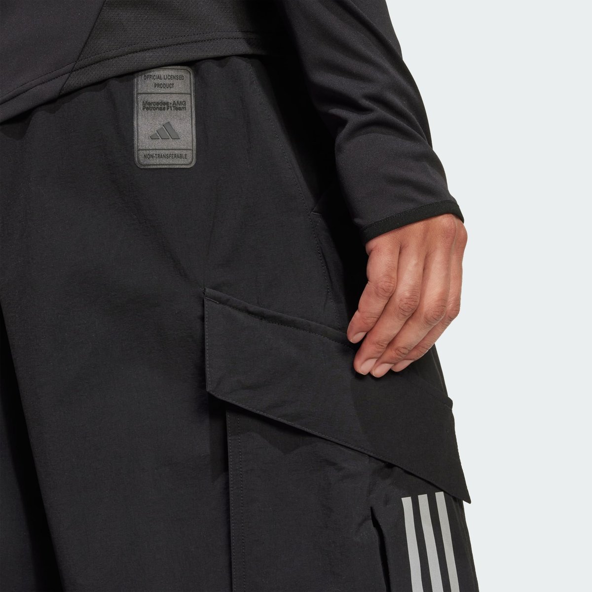 Mercedes - Pantalon Amg Petronas Formula One Team Mecanics Mercedes - Pantalon Amg Petronas Formula One Team Mecanics black / reflective silver, adidas Performance