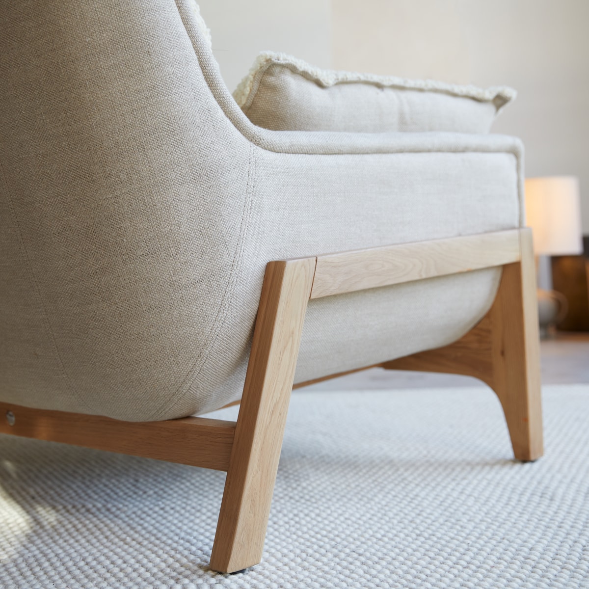 Fauteuil en Tissu massif, WOODNEST beige, TIKAMOON