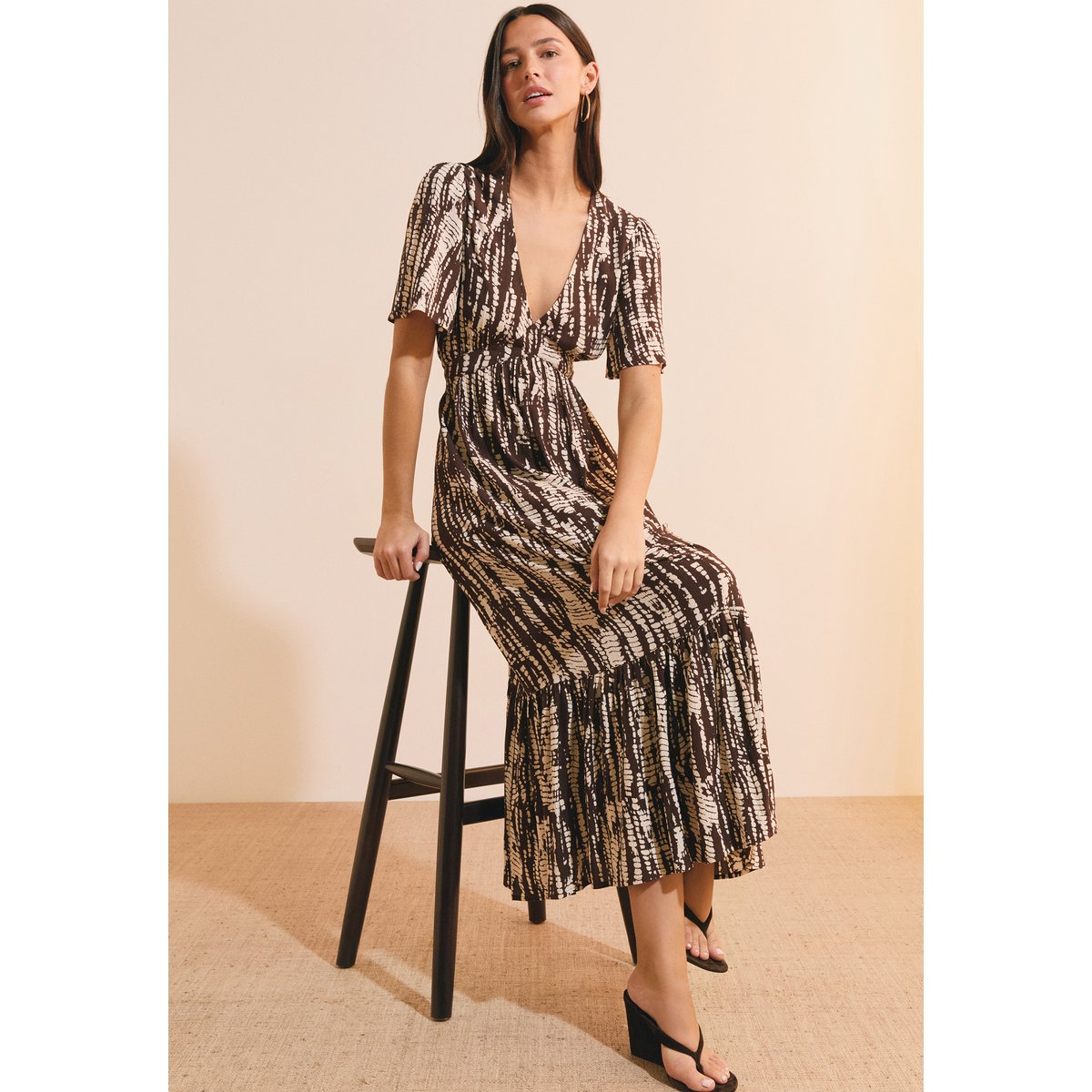 Robe longue col V à motifs ROMELIE IMP imp fd marron, ETAM