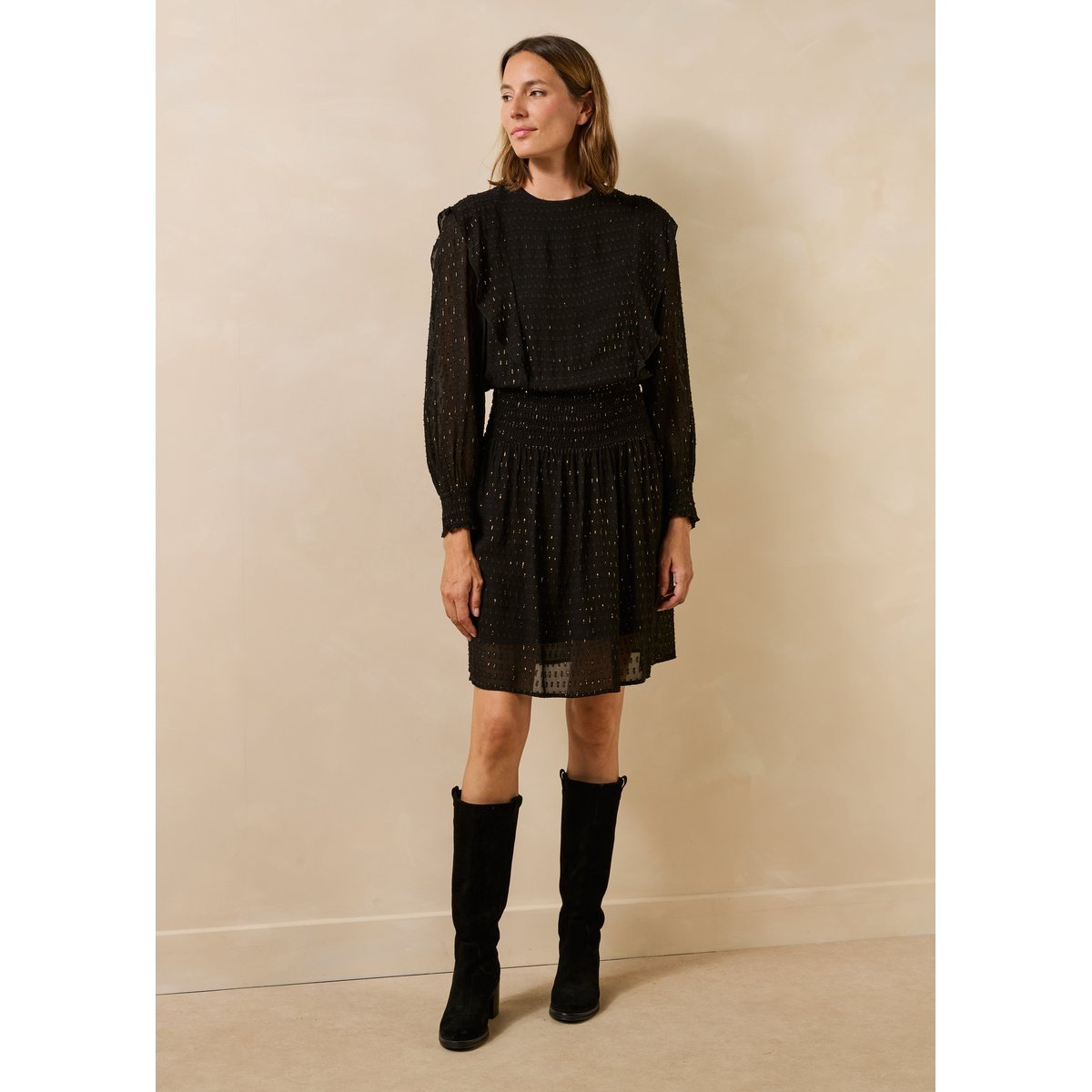 Robe courte en voile manches longues col rond noir, LA FEE MARABOUTEE