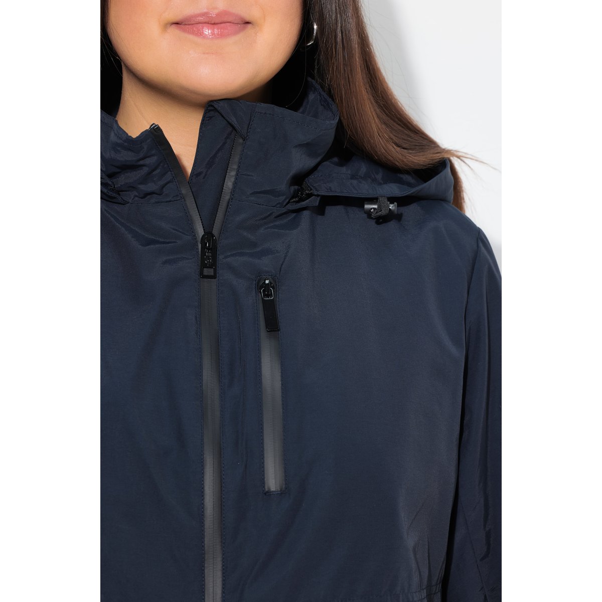 Parka à capuche. Fentes latérales zippées. marine, ULLA POPKEN