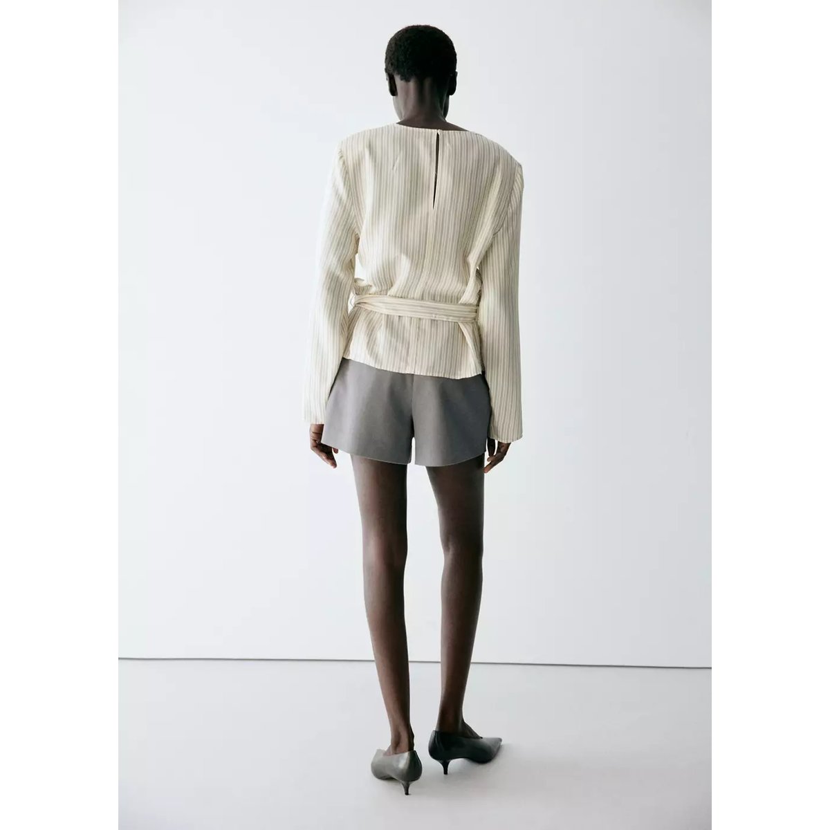 Blouse rayures nouée à la ceinture écru, MANGO