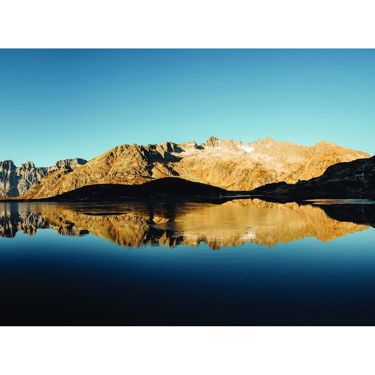 Papier peint panoramique lac de haute montagne intissé, HEXOA