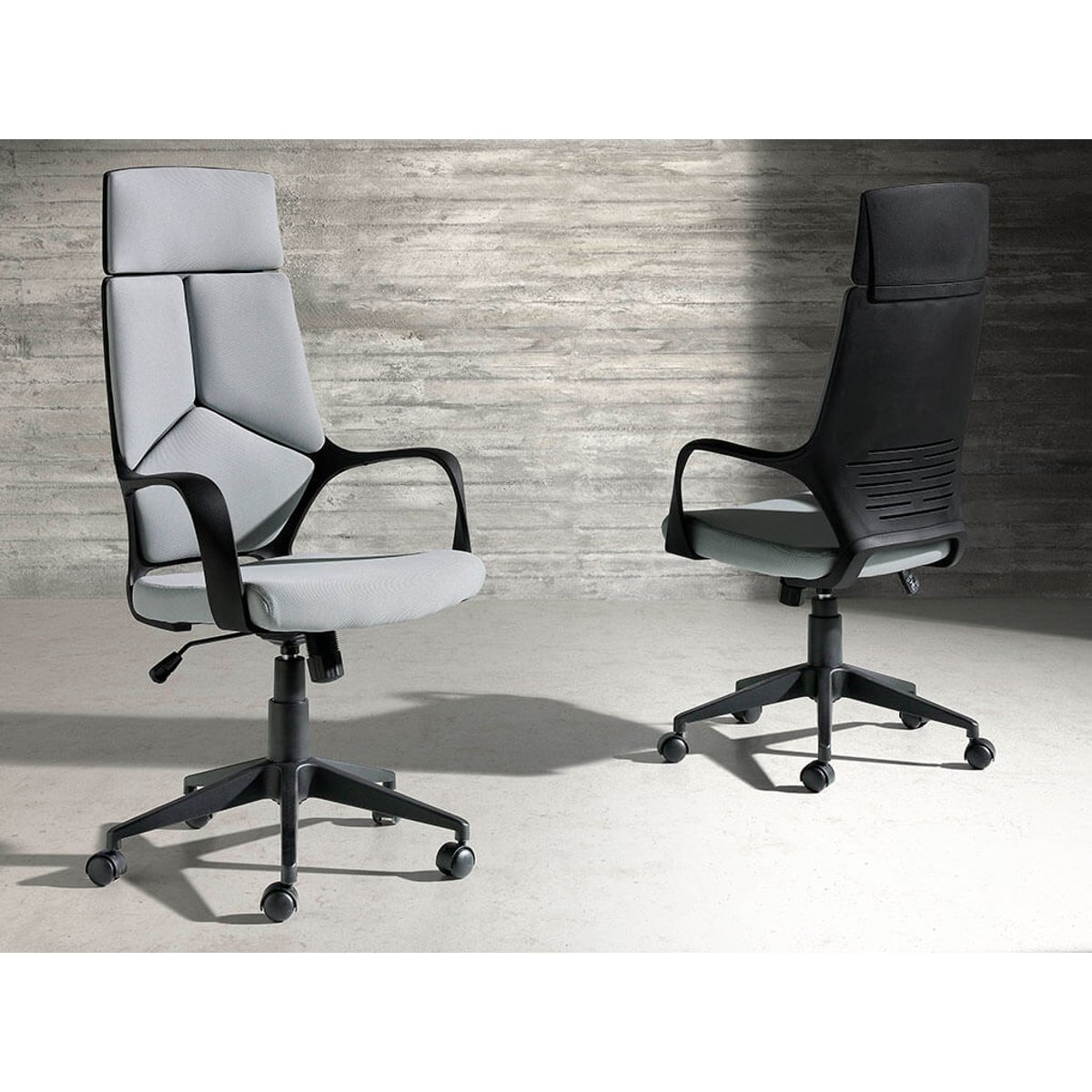 Fauteuil de bureau pivotante en tissu gris clair et pvc noir grey | black, ANGEL CERDA