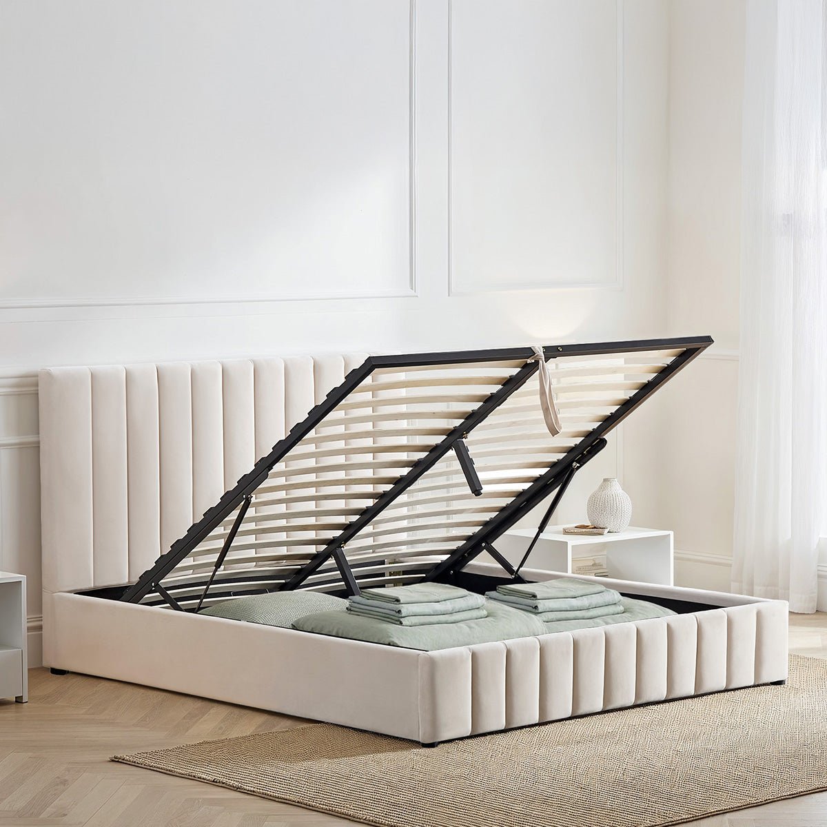 Lit Coffre Velours Beige TROCADÉRO beige, BELLECOUR