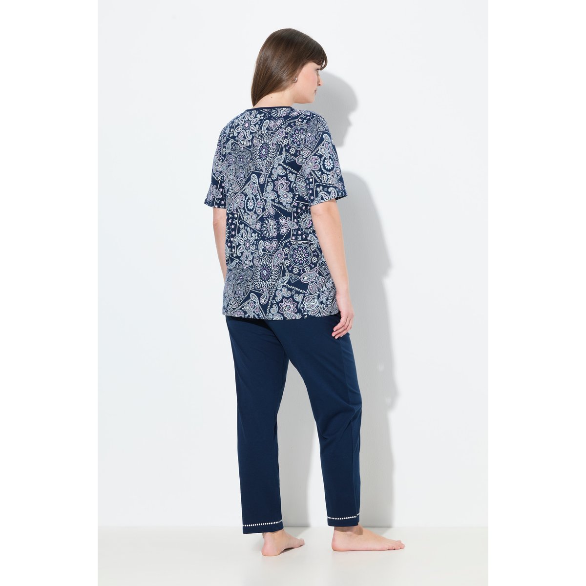 Pyjama à manches courtes et col en V, poches bleu nuit, ULLA POPKEN