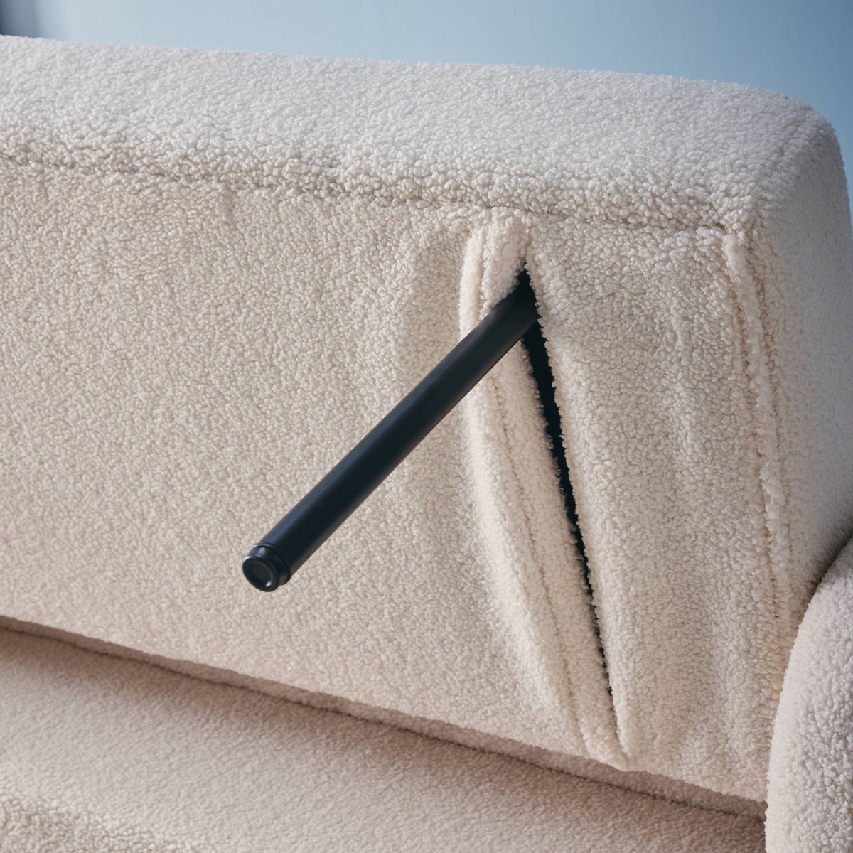 Canapé convertible arrondi 2 places bouclette LINO crème, SWEEEK