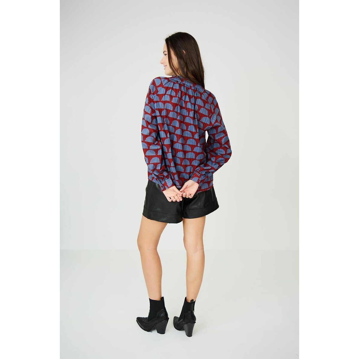 Graphic Print Cotton Blouse with V-Neck burgundy/blue, SEE U SOON