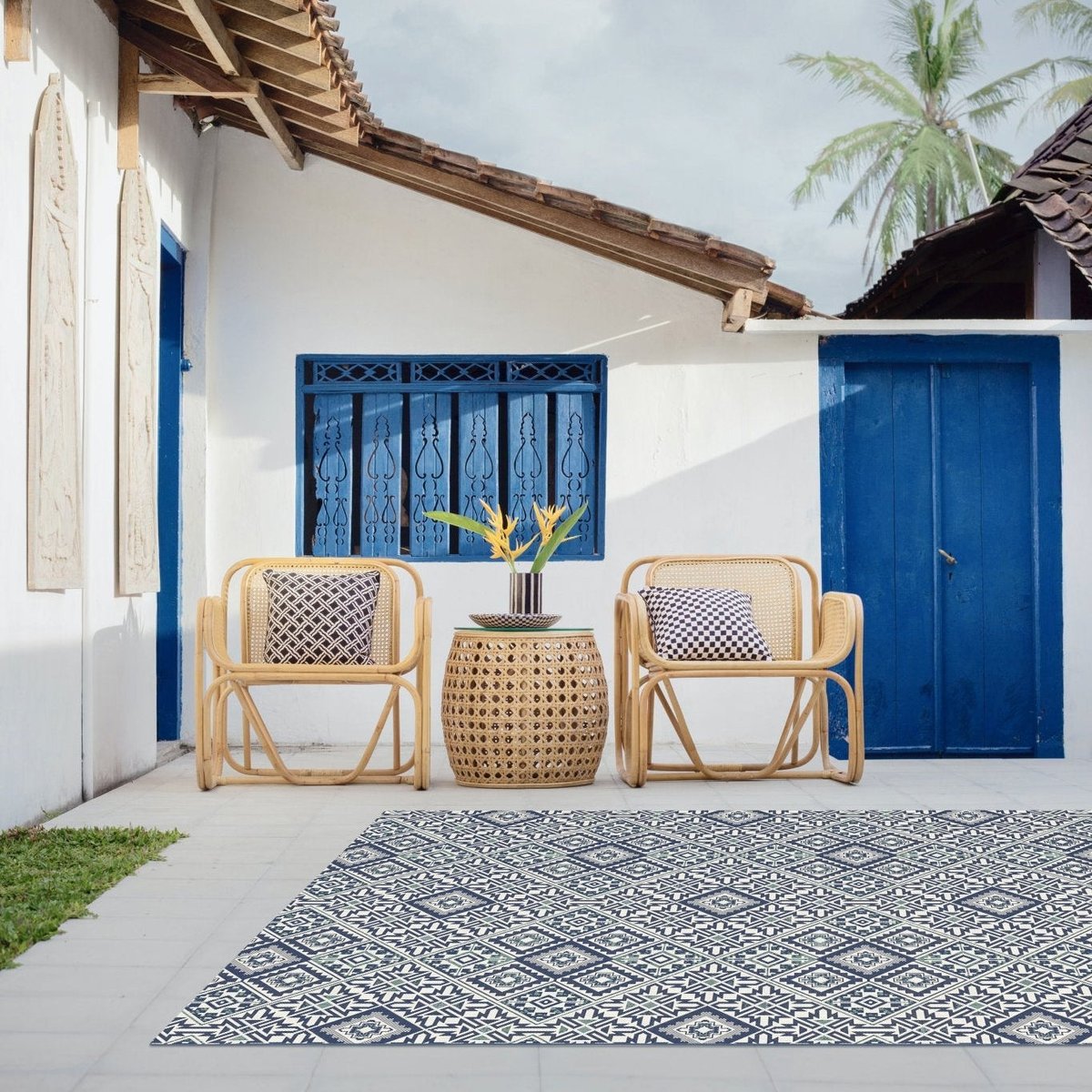 Tapis graphique intérieur extérieur NAZARE bleu naturel, AFK LIVING