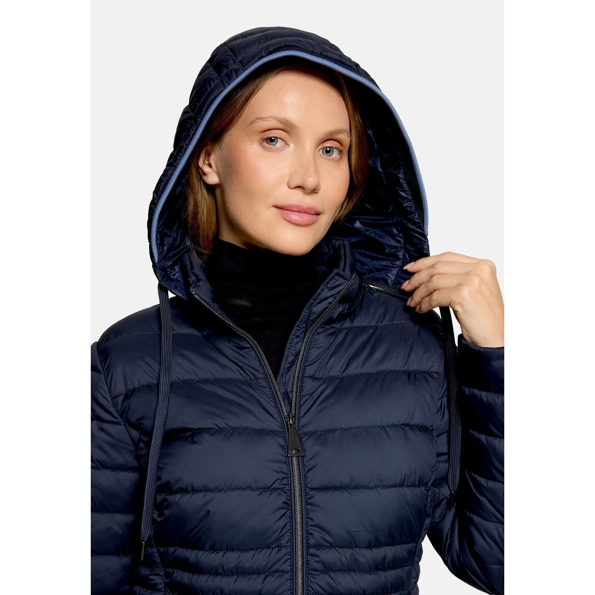 Veste matelassée à capuche amovible bleu foncé, BETTY BARCLAY