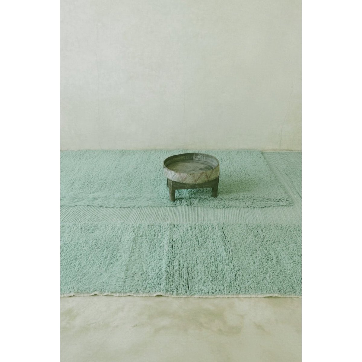 Tapis berbère graphique tissage en relief en laine 207 x 289 cm bleu naturel, AFK LIVING