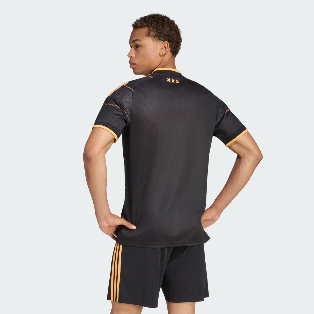 Maillot Extérieur Ajax Amsterdam 26/27 Maillot Extérieur Ajax Amsterdam 26/27 black / hazy orange, adidas Performance