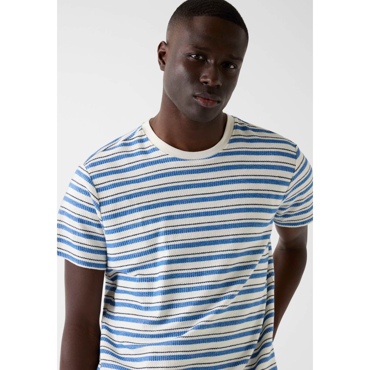 T-Shirt En Maille Rayé blau multi, GUESS