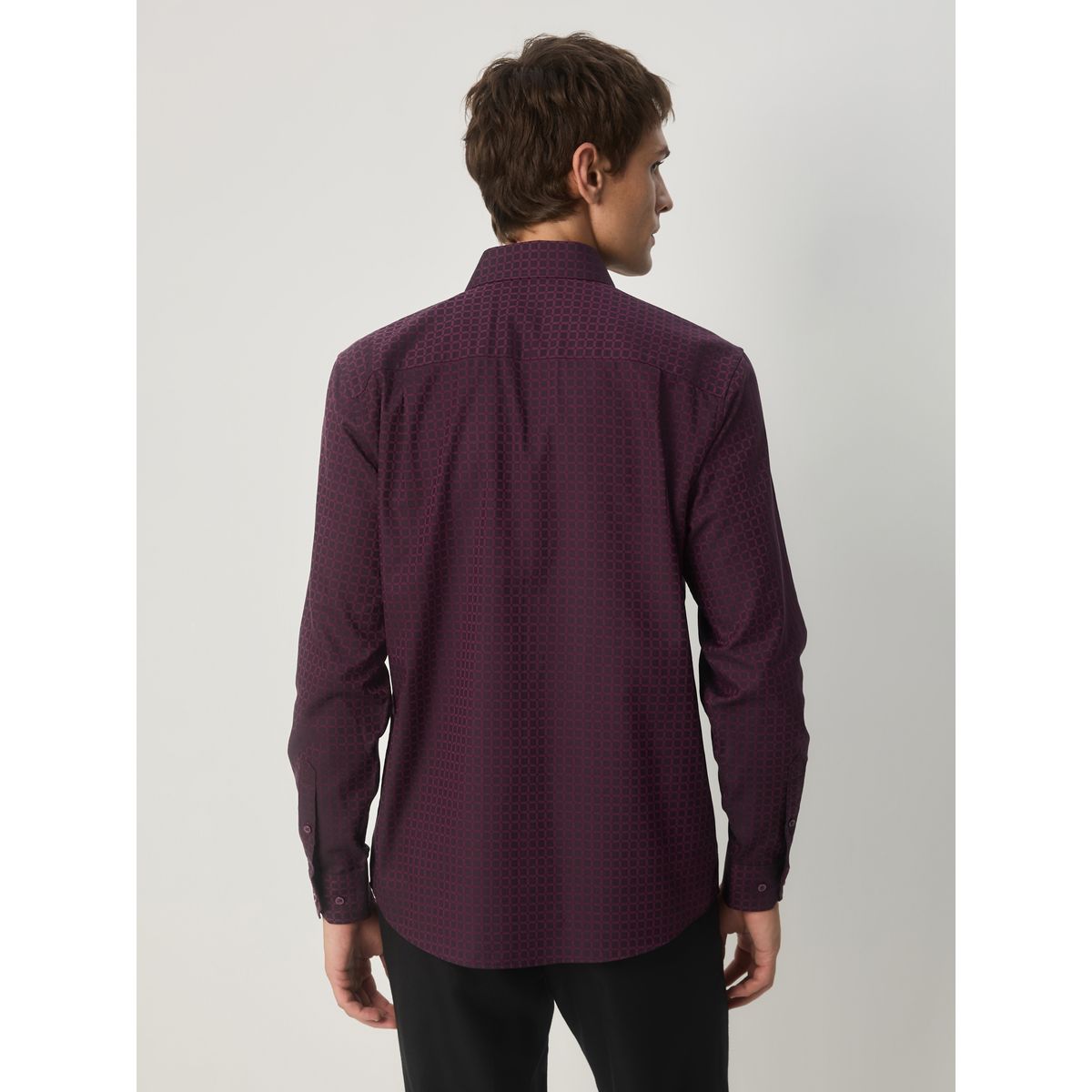 Chemise manches longues à imprimé géo rouge bordeaux, NEXT