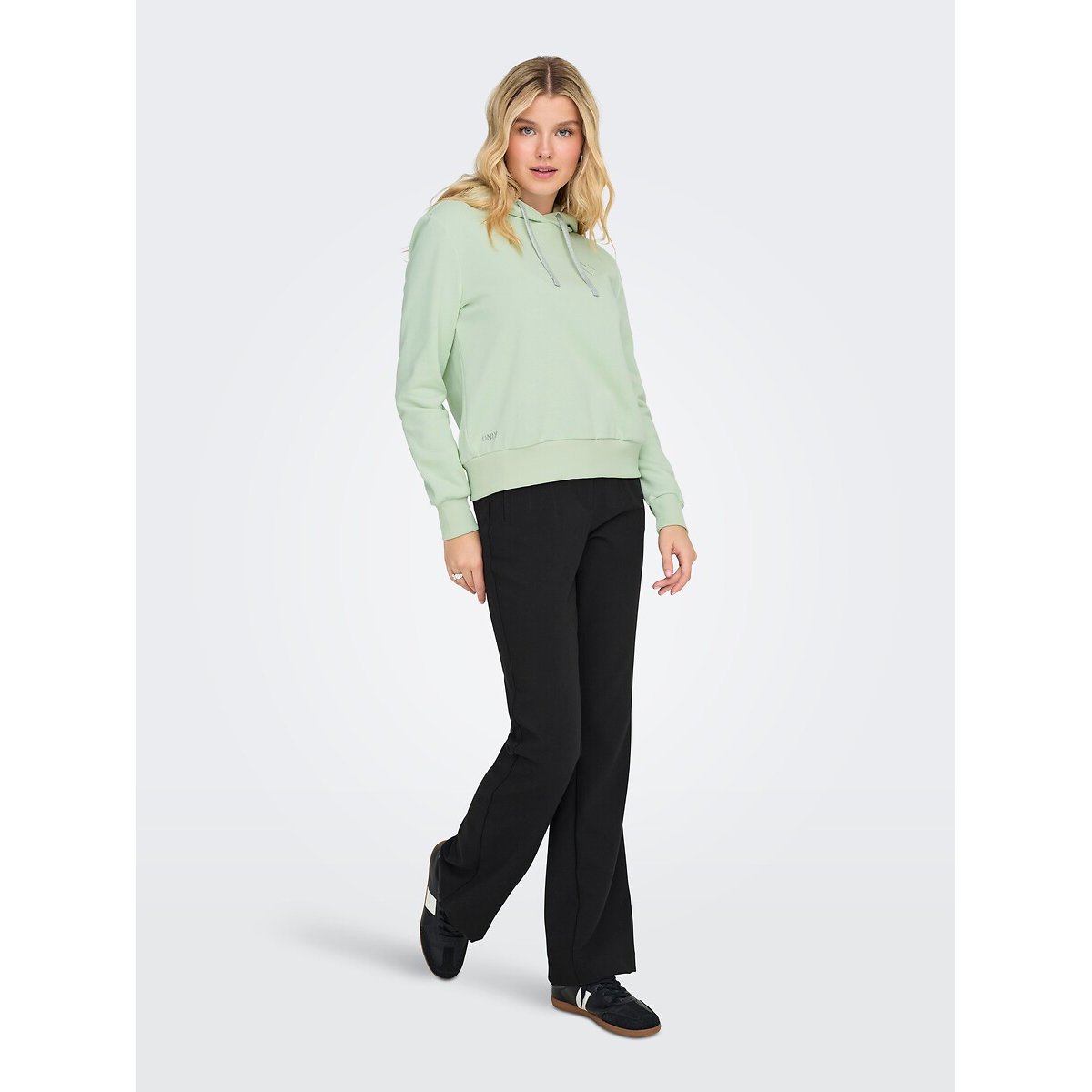 Sweat à capuche, motif cœur vert pâle, ONLY