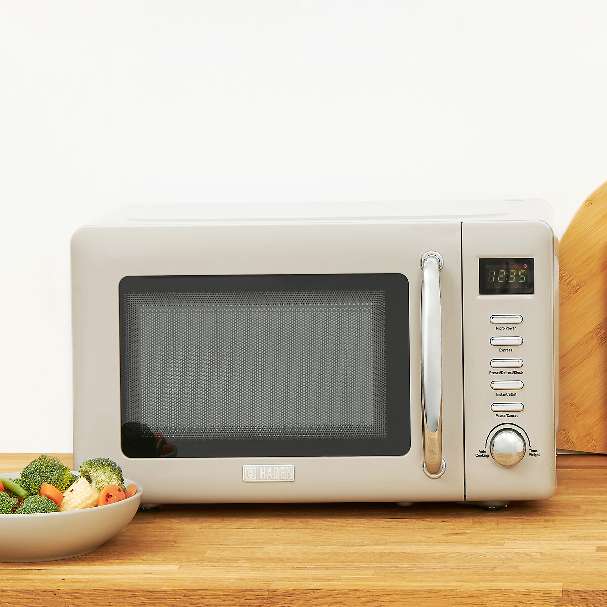 Cotswold 800W 20L Microwave cream, HADEN
