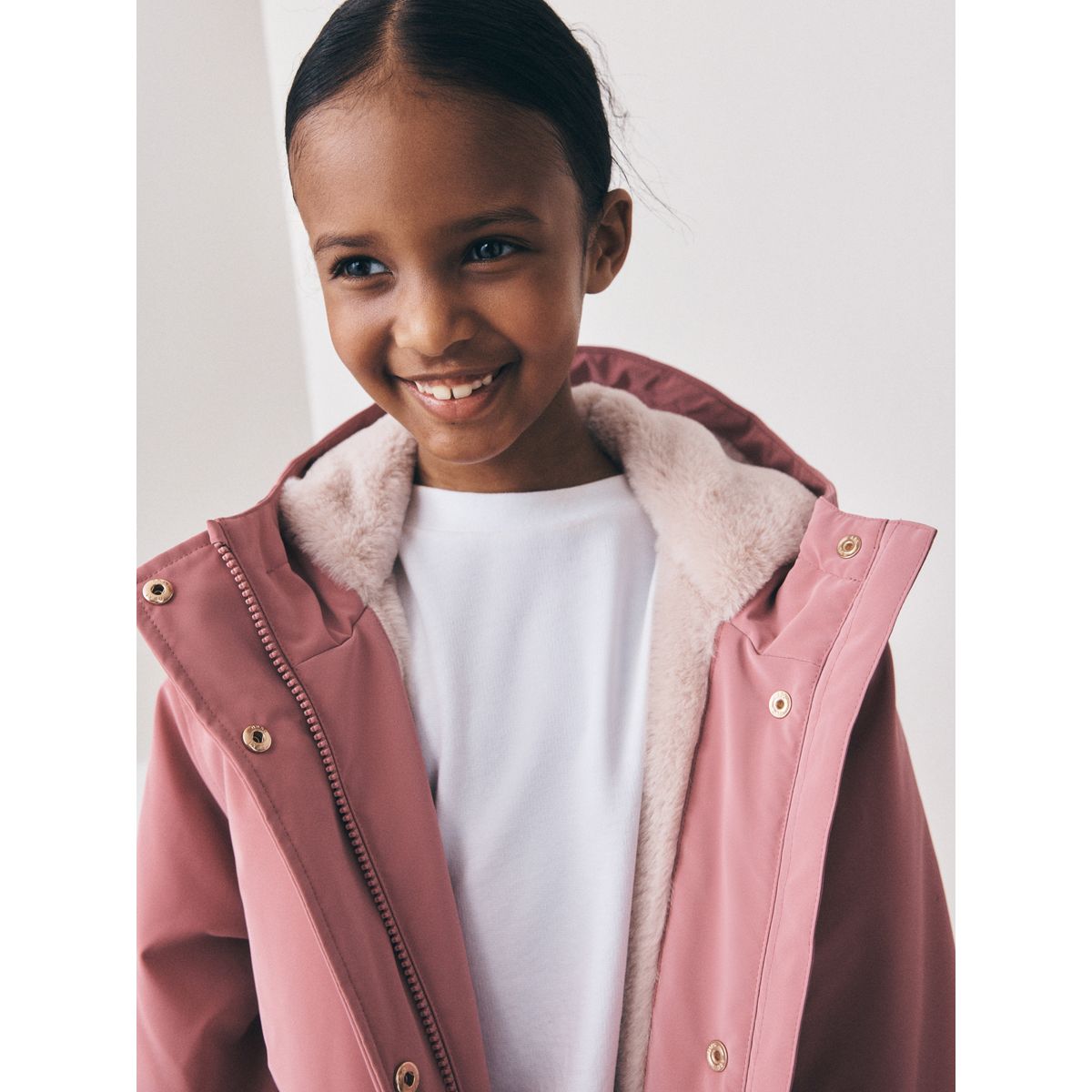 Veste déperlante doublée de imitation fourrure rose, NEXT